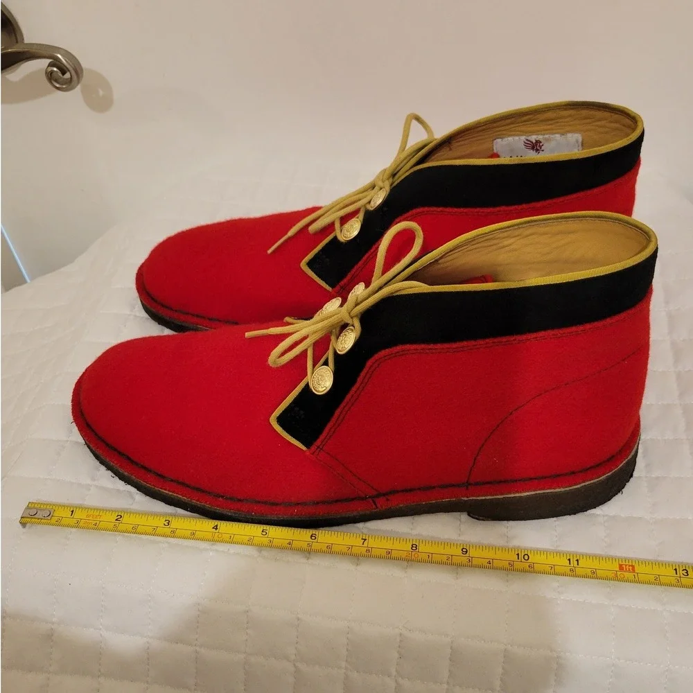 Clarks Mens 10.5 Hainsworth Wool Desert Boots The Beatles Inspired Sgt.‎ Pepper